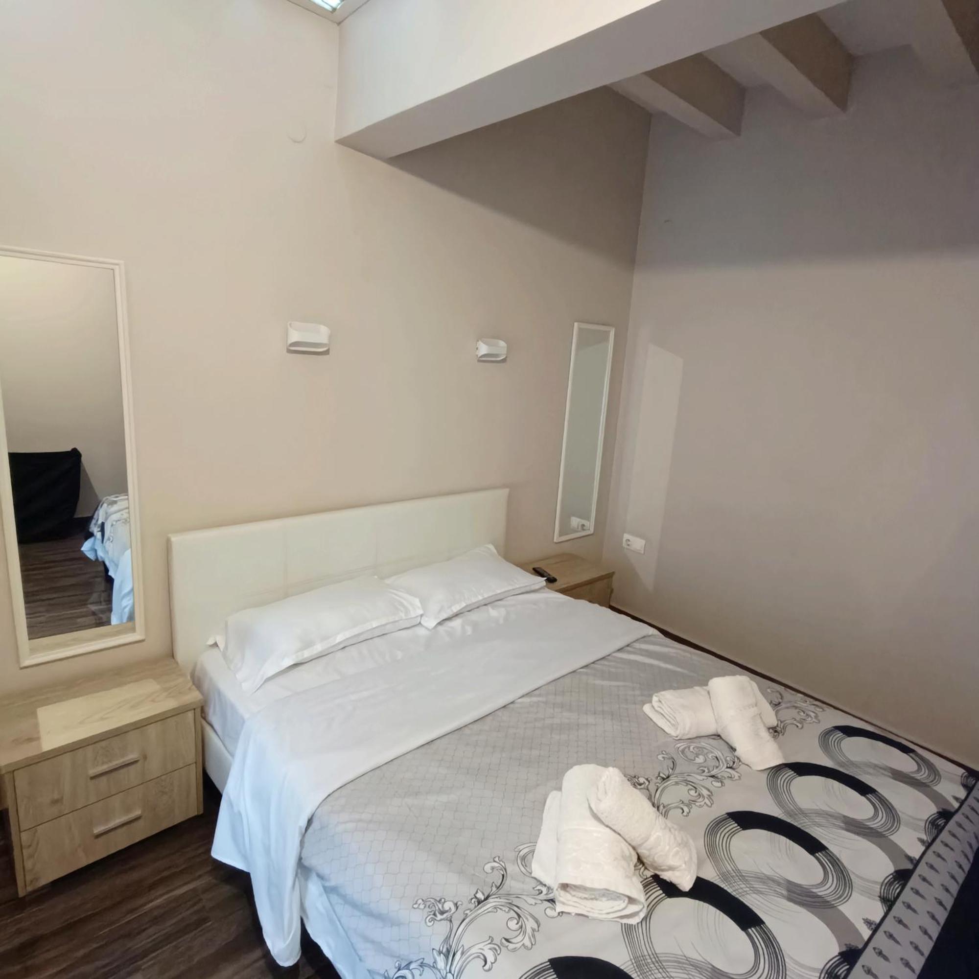 Luxury Apartment In The Heart Of The City. Szaloniki Kültér fotó
